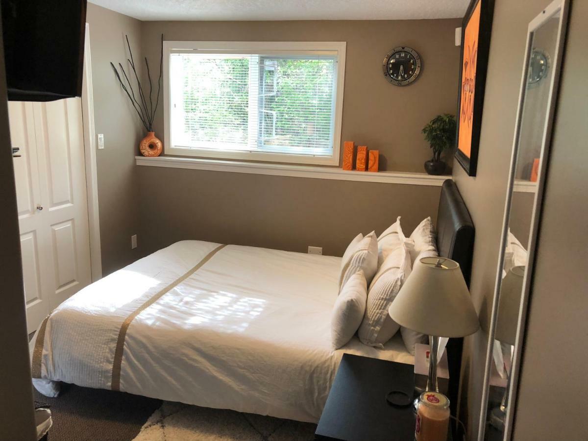 Cozy And Modern 3 Bedroom In Central Location! 빅토리아 외부 사진